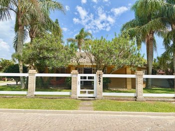 house em Rua Ipê, Xangri-Lá - Xangri-Lá - RS