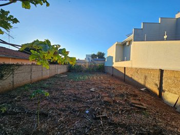 land_lot em Rua José Paulino Rodrigues, Jardim Aclimação - Araraquara - SP