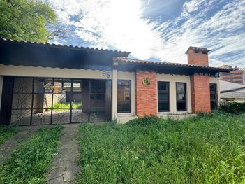 house em Rua Antônio Donga, Centro - Gravataí - RS