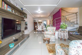 house em Rua Arnaldo Ballve, Jardim Itu - Porto Alegre - RS