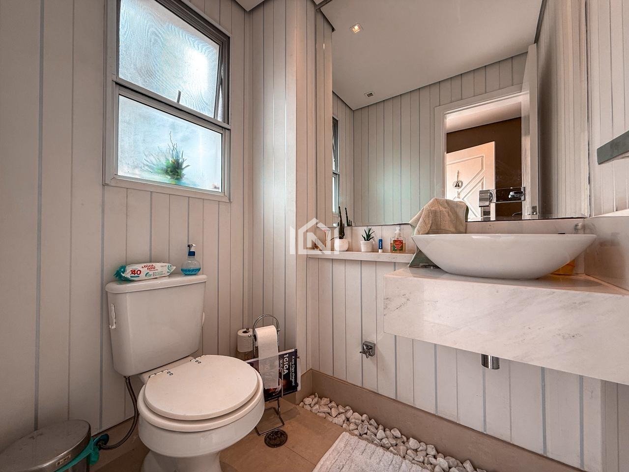 casa a venda no condominio portal da granja - lavabo