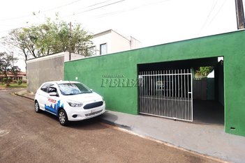 house em Rua Antônio Ostrenski, Conjunto Café - Londrina - PR