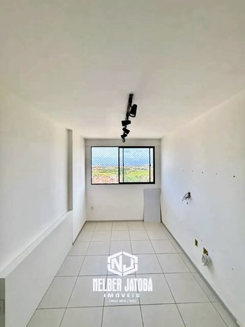 apartment em Avenida Juca Sampaio, Barro Duro - Maceió - AL