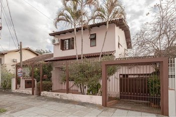 house em Rua Três Passos, Passo da Areia - Porto Alegre - RS