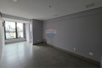 office em Rua Santa Catarina, Lourdes - Belo Horizonte - MG