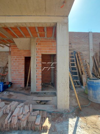 business em 05 Particular Cj, Cidade Jardim - Rio Claro - SP