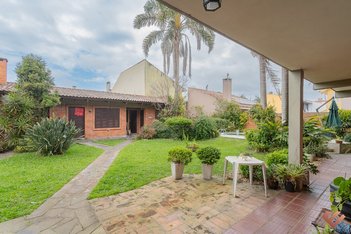 house em Rua Professor Carlos Henrique Nogueira, Centro - Pelotas - RS