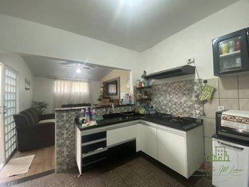 house em Avenida Dante Trevisani, Jardim Cristina - Botucatu - SP