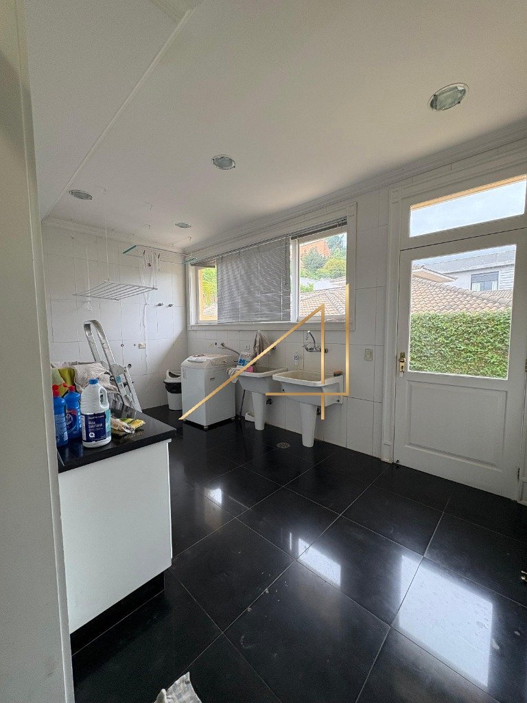 57ec20d7-b766-4d7a-bbcc-03665c04009d