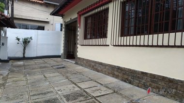 house em Rua Cristóvão Colombo, Castelanea - Petrópolis - RJ