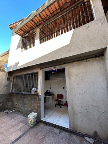 house em Avenida Yolanda Teixeira da Costa, Maria Antonieta Mello Azevedo (São Benedito) - Santa Luzia - MG