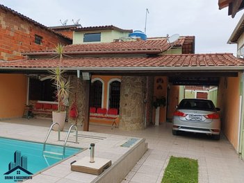 house em Rua Cleide Scalabrini Fernandes, Praia das Palmeiras - Caraguatatuba - SP