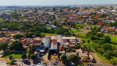 industrial em Avenida Duque de Caxias, Centro - Londrina - PR