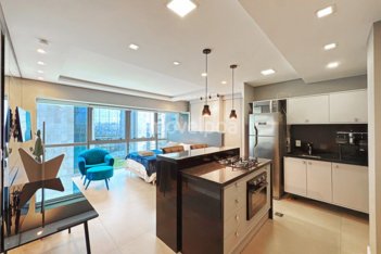 apartment em Avenida Borges de Medeiros, Praia de Belas - Porto Alegre - RS