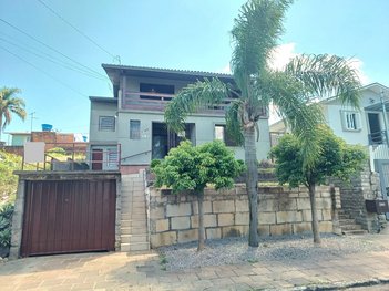 house em Rua Unibaldo José Hollas, Santa Lúcia - Caxias do Sul - RS