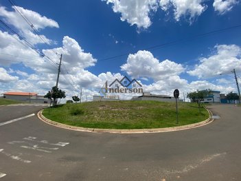 land_lot em Rua Irapuã, Jardim Tatuapé - Piracicaba - SP