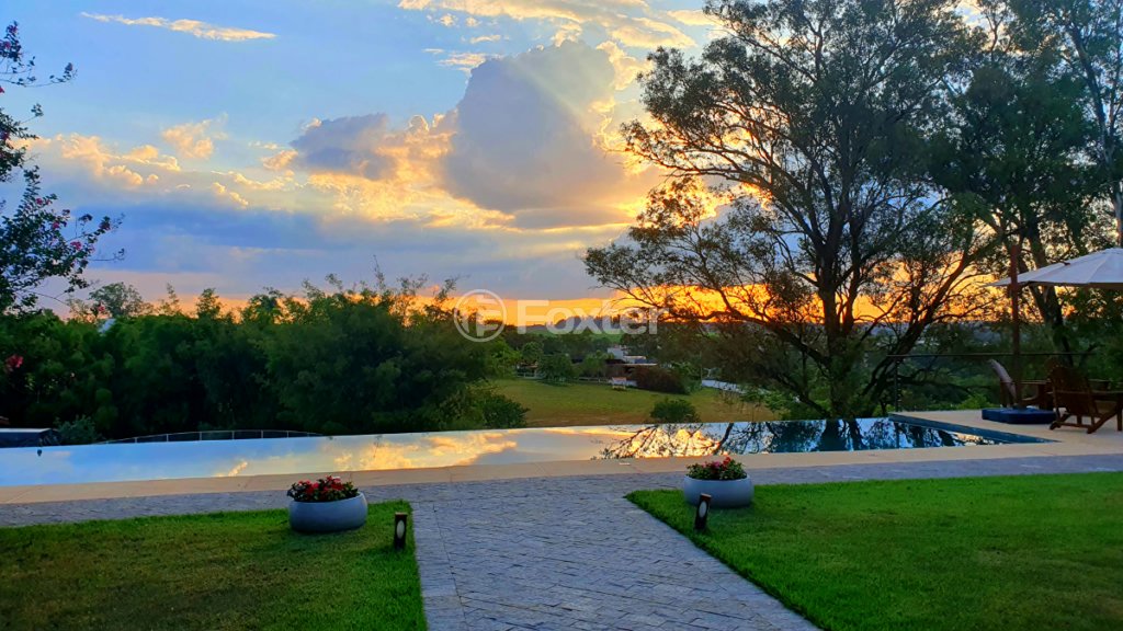 1748027805164-vista_piscina_final_de_tarde_1.jpeg