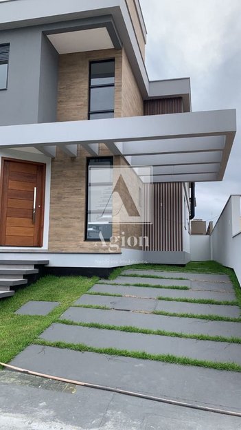 house em Rodovia Doutor Antônio Luiz Moura Gonzaga, Rio Tavares - Florianópolis - SC