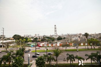 office em Avenida Assis Brasil, São Sebastião - Porto Alegre - RS