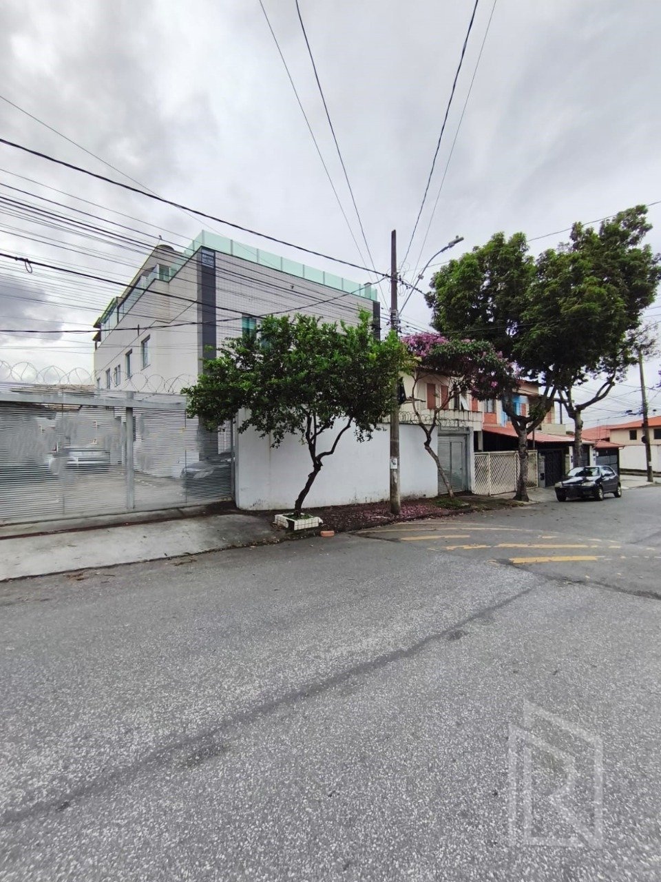 Apartamento com 3 quartos — Planalto, Belo Horizonte