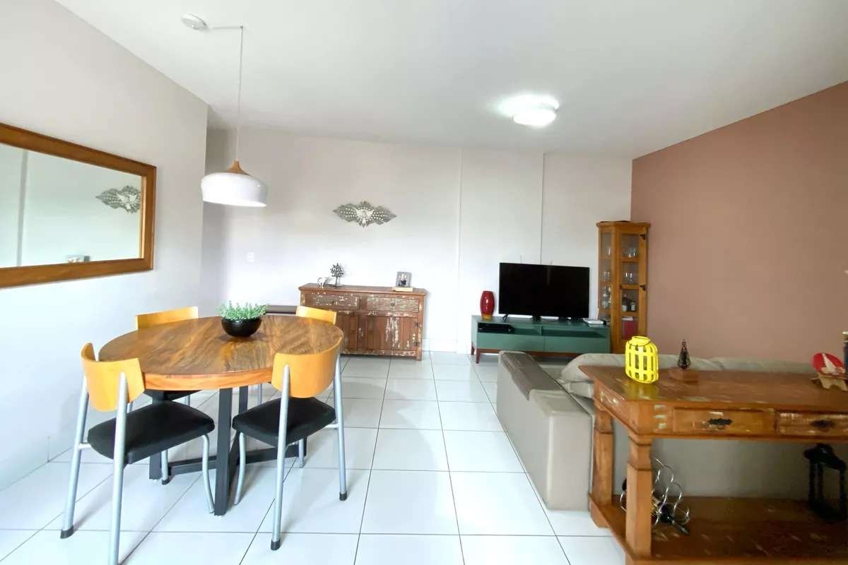 Apartamento com 3 quartos — Nova Suíssa, Belo Horizonte