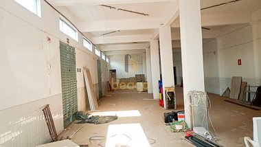 industrial em Avenida João Gomes Cardoso, Jardim Laguna - Contagem - MG