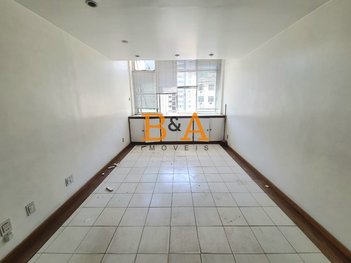 apartment em Avenida Nossa Senhora de Copacabana, Copacabana - Rio de Janeiro - RJ