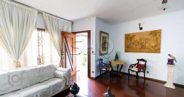 Amadeu Poli - facade05.jpg