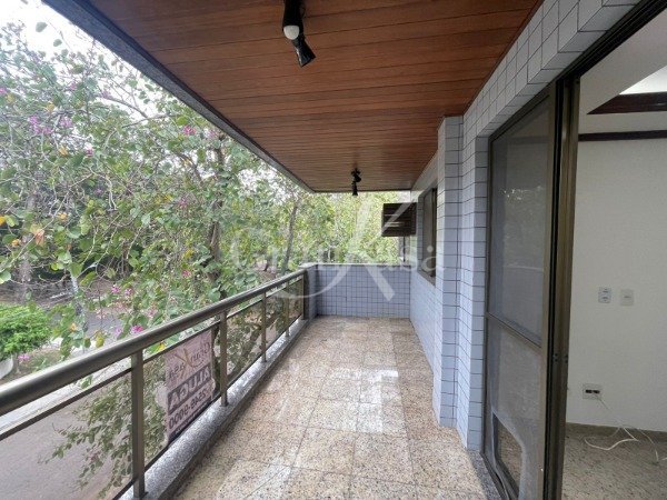 WhatsApp Image 2025-10-08 at 08.36