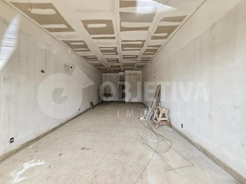 business em Rua Rafael Marino Neto, Jardim Karaíba - Uberlândia - MG