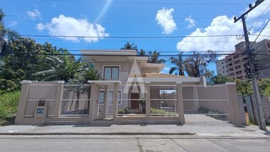 house em Rua Padre José Sandrup, Costa e Silva - Joinville - SC