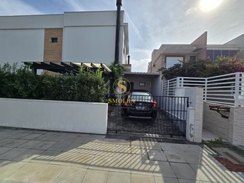 house em Rua Lira, São João do Rio Vermelho - Florianópolis - SC