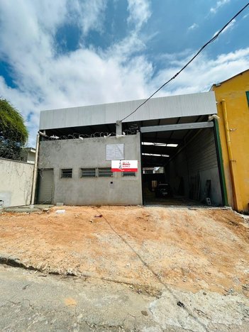 industrial em Rua Joaquim Ferreira de Barros, São Sebastião - Contagem - MG