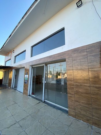 business em Avenida do Nazário, Olaria - Canoas - RS