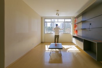 apartment em Rua São Pedro, Cabral - Curitiba - PR