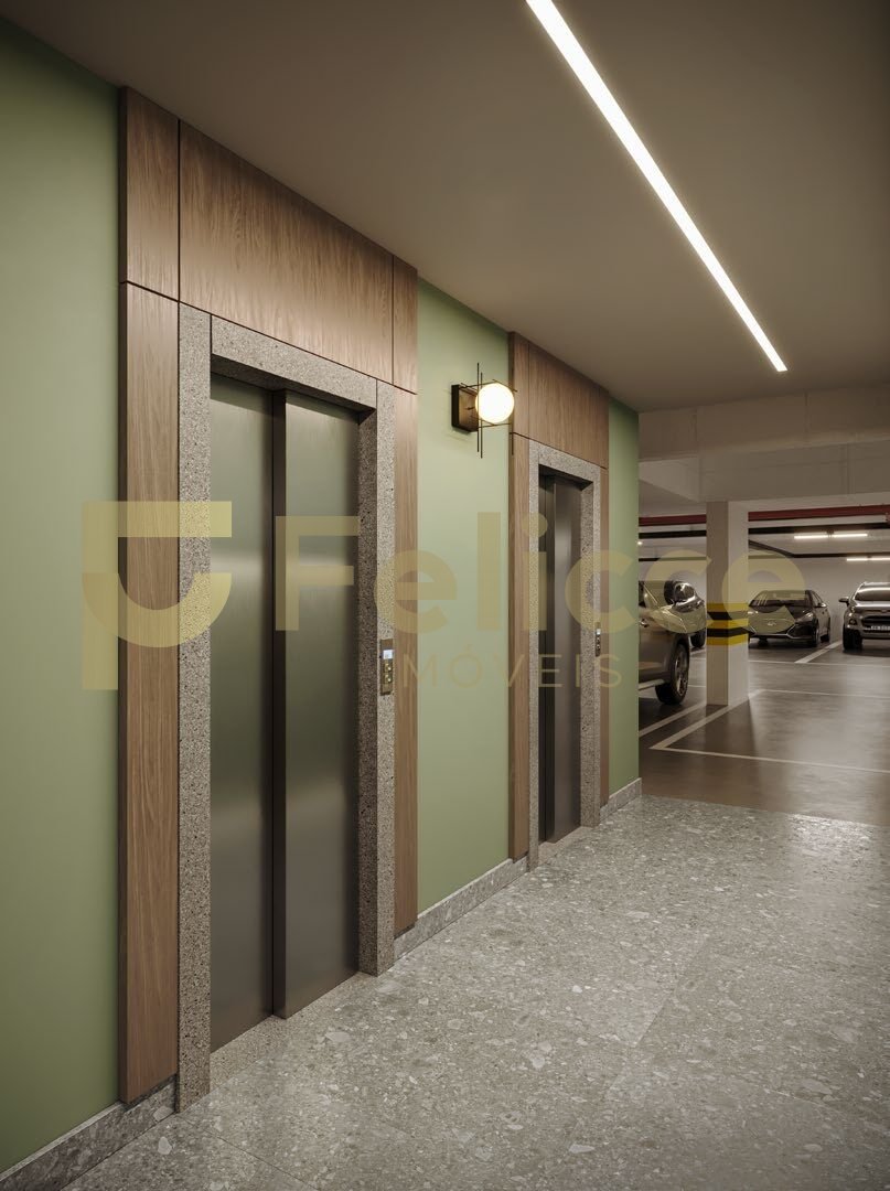 031_hall.jpg