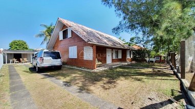 house em Rua Sabiá, Xangri-Lá - Xangri-Lá - RS