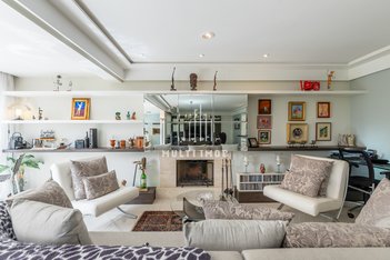 apartment em Avenida Túlio de Rose, Jardim Europa - Porto Alegre - RS