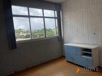 office em Rua do Imperador, Centro - Petrópolis - RJ