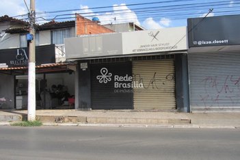 business em QR 1 Conjunto G, Candangolândia - Brasília - DF