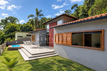 house em Estrada da Divisa, Itaipava - Petrópolis - RJ
