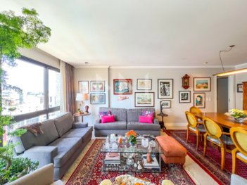 apartment em Rua João Caetano, Três Figueiras - Porto Alegre - RS