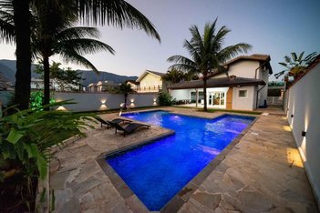 house em Avenida Anchieta, Centro - Bertioga - SP