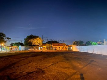 land_lot em Avenida Vicente Cioffi, Armindo Guazzi - Londrina - PR