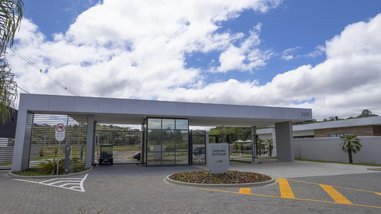 land_lot em Rua Irma Schreiner Maran, Santa Cândida - Curitiba - PR