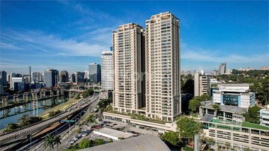 apartment em Avenida Duquesa de Goiás, Real Parque - São Paulo - SP