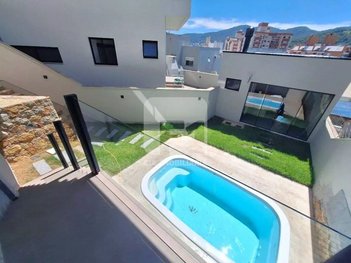 house em Rua Acelon Eduardo da Silva, Córrego Grande - Florianópolis - SC