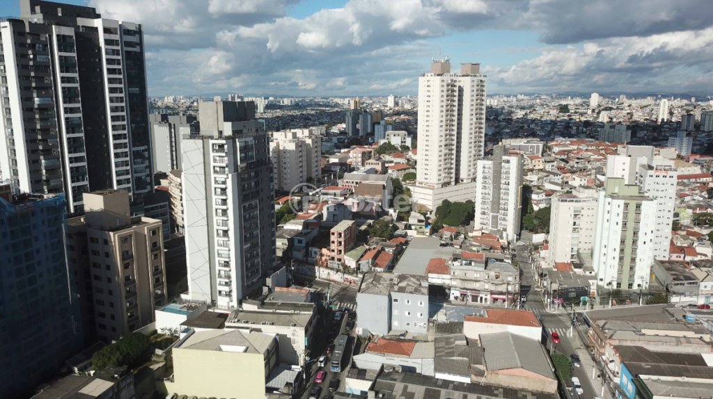 1747438146887-av_20guapira_2c_2079_20_2_.jpeg