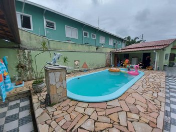 house em Rua Comendador Salvador Lyria Lopes, Martim de Sá - Caraguatatuba - SP