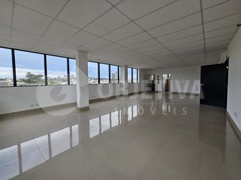 office em Avenida dos Vinhedos, Jardim Sul - Uberlândia - MG